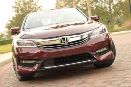 2017 Honda Accord 4D Touring V6