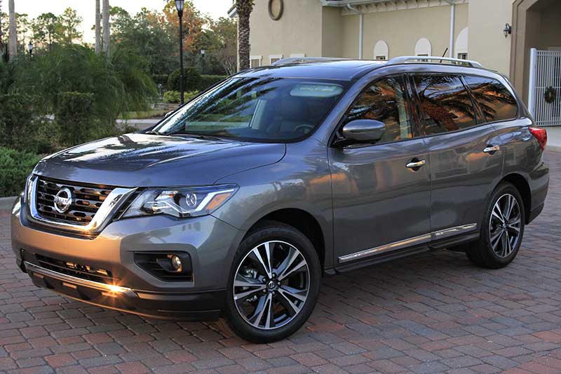 2017 Nissan Pathfinder Platinum 4WD