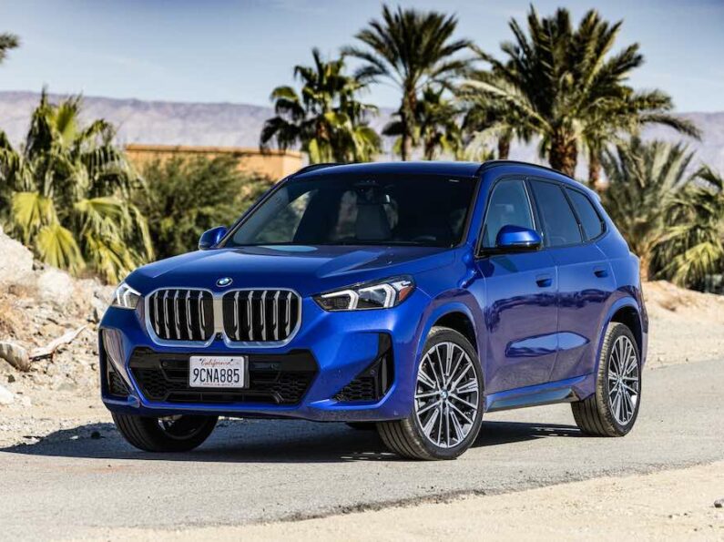 BMW X1 xDrive28i del 2023, un SUV pequeño y dinámico